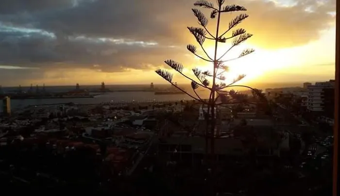 An With An Ocean View Apartmán